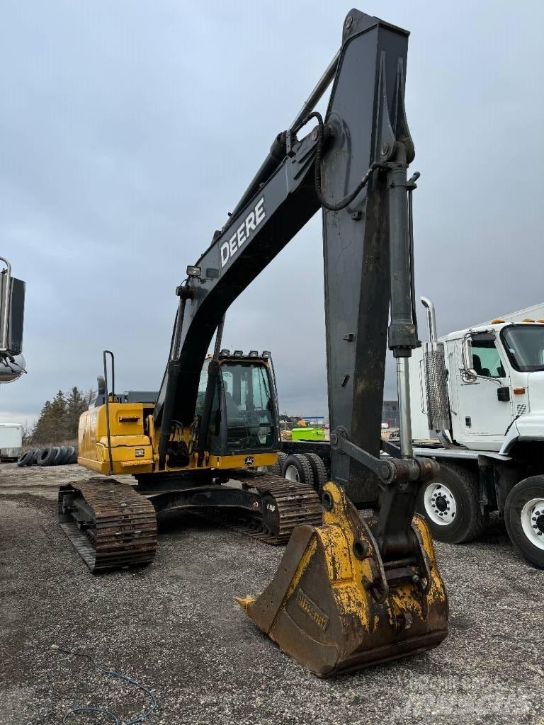 DEERE 210G LC Escavatori cingolati