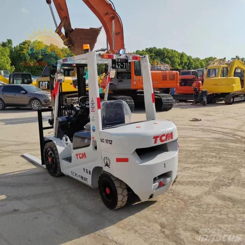 TCM FD30 Carrello retrattile