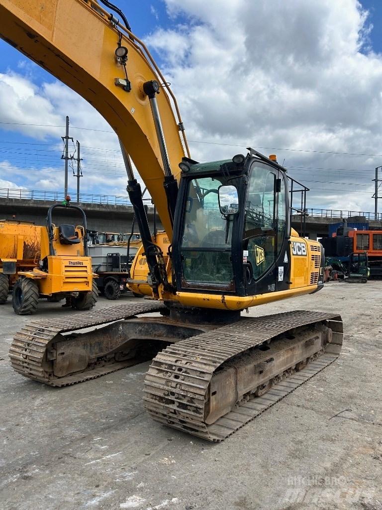 JCB JS 220 LC Escavatori cingolati