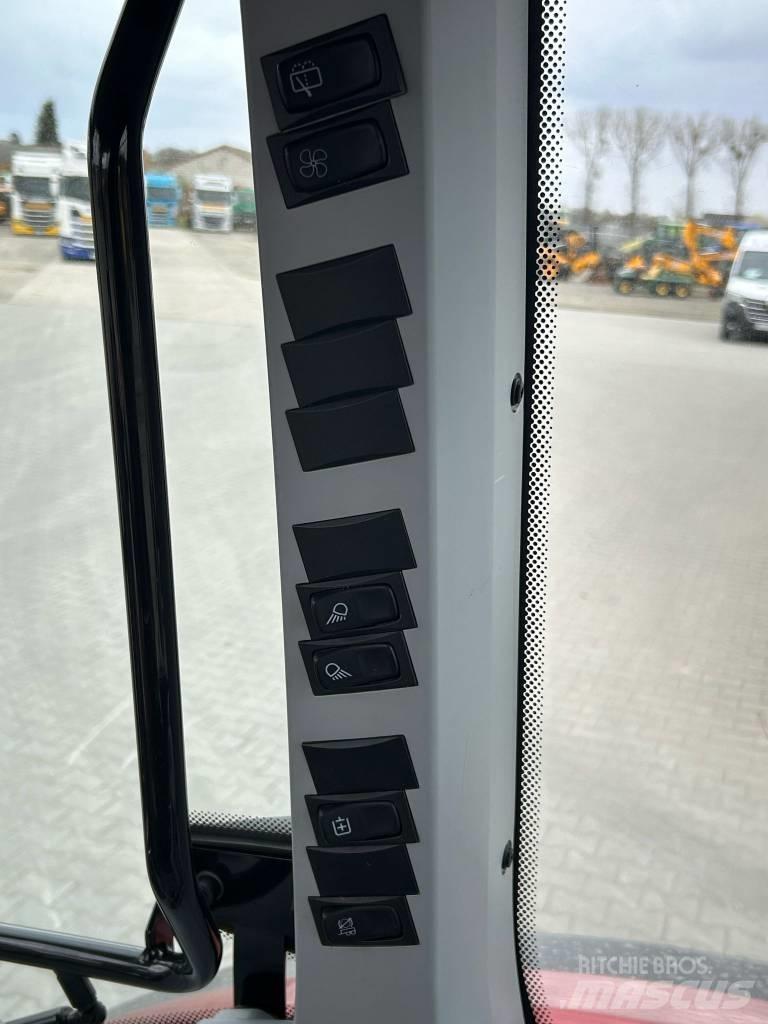 Valtra A 104 Trattori