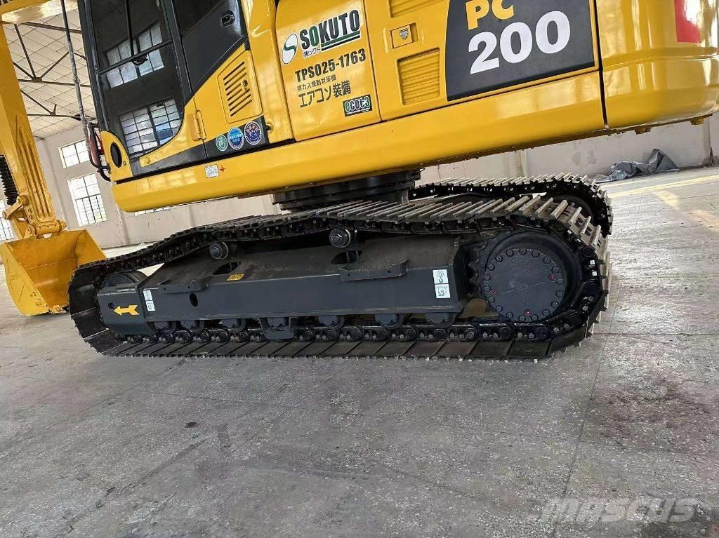 Komatsu PC 200-8 Escavatori cingolati
