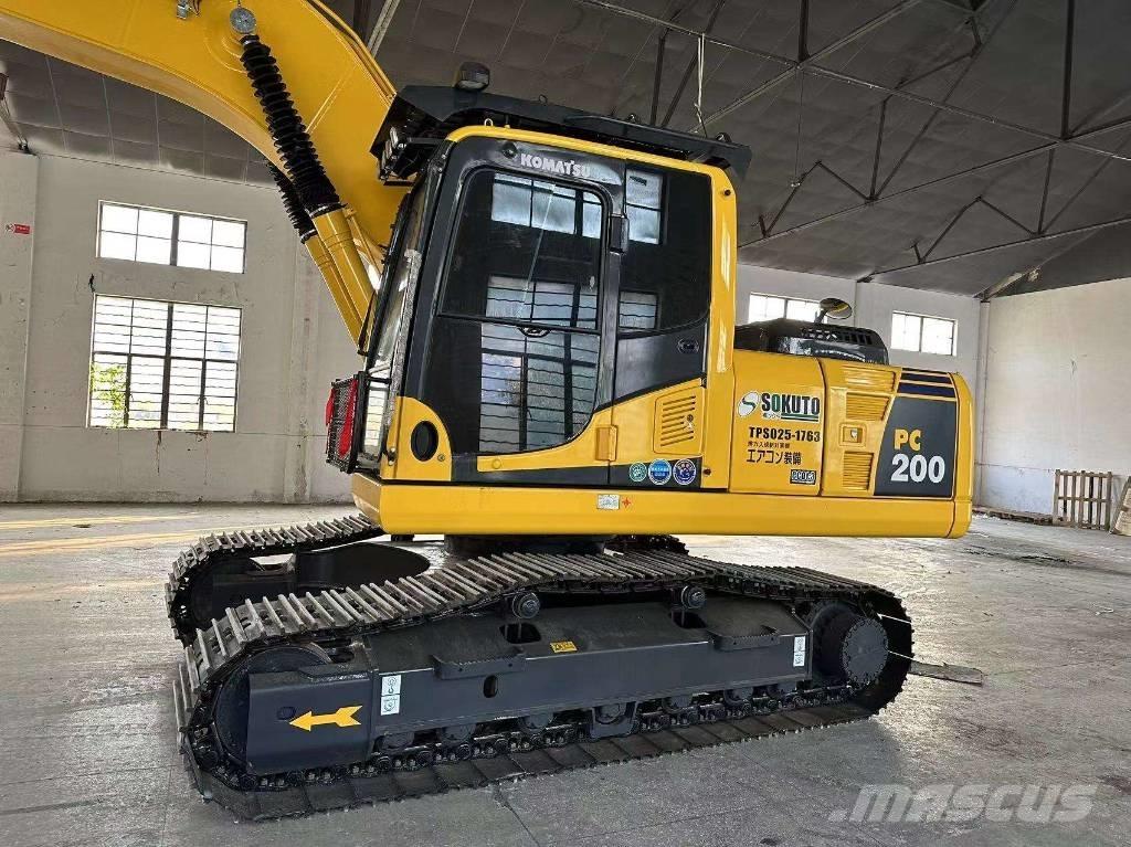 Komatsu PC 200-8 Escavatori cingolati