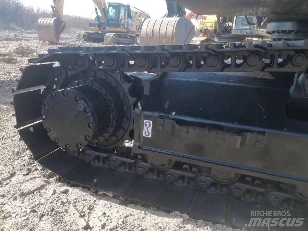 Hitachi ZX 200 Escavatori cingolati