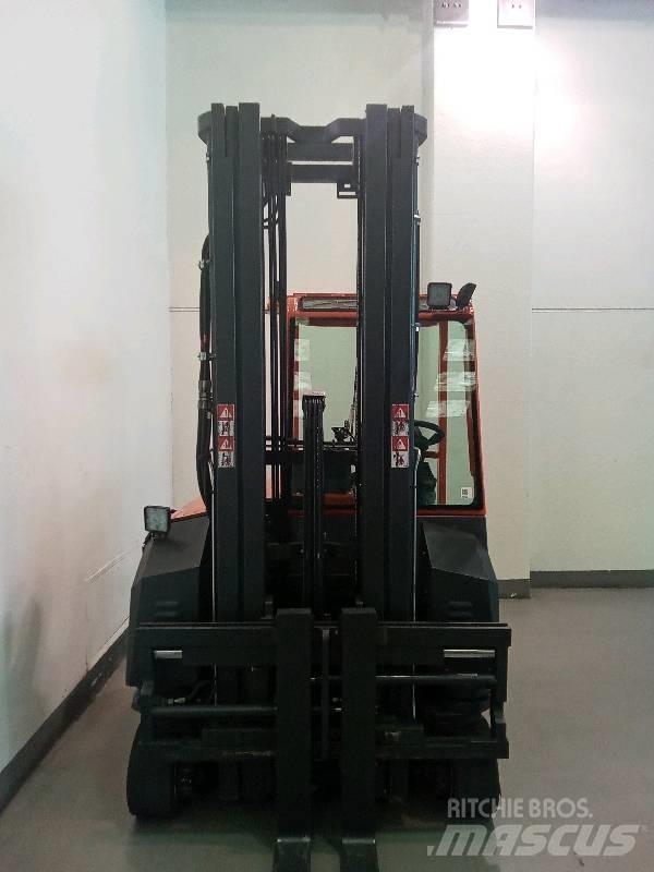 Combilift C 3000CBE Carrelli elevatori elettrici