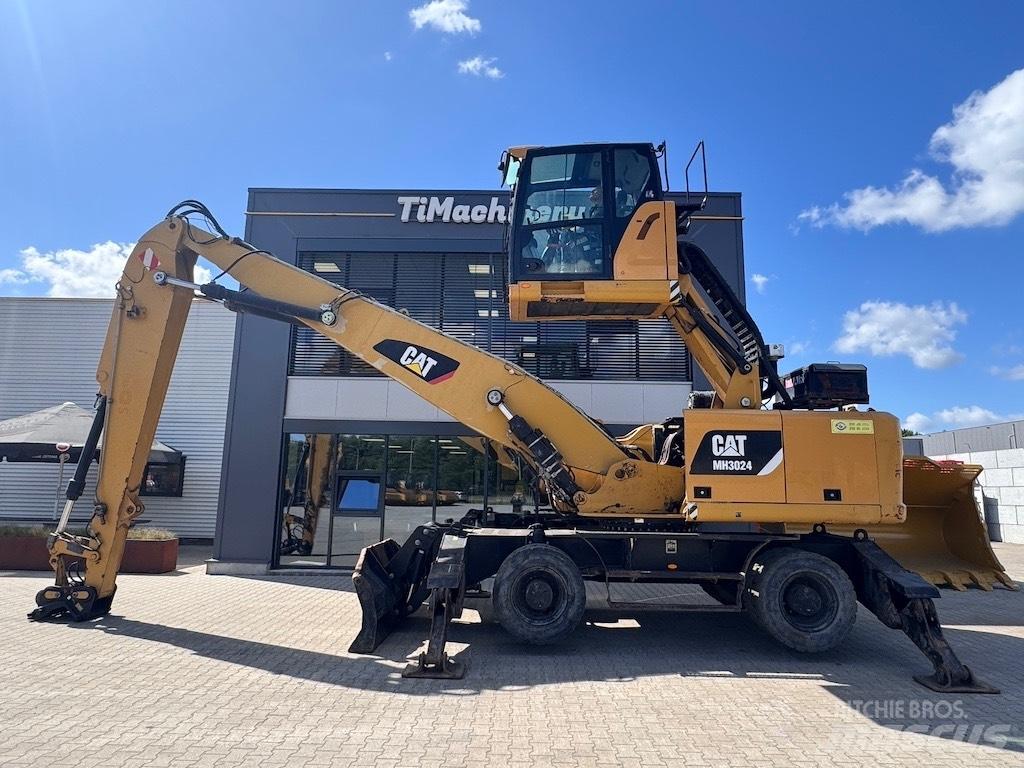 CAT MH3024 Movimentazione rifiuti
