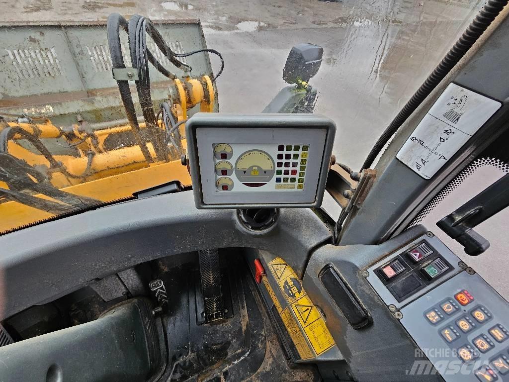 Liebherr L 524 Pale gommate