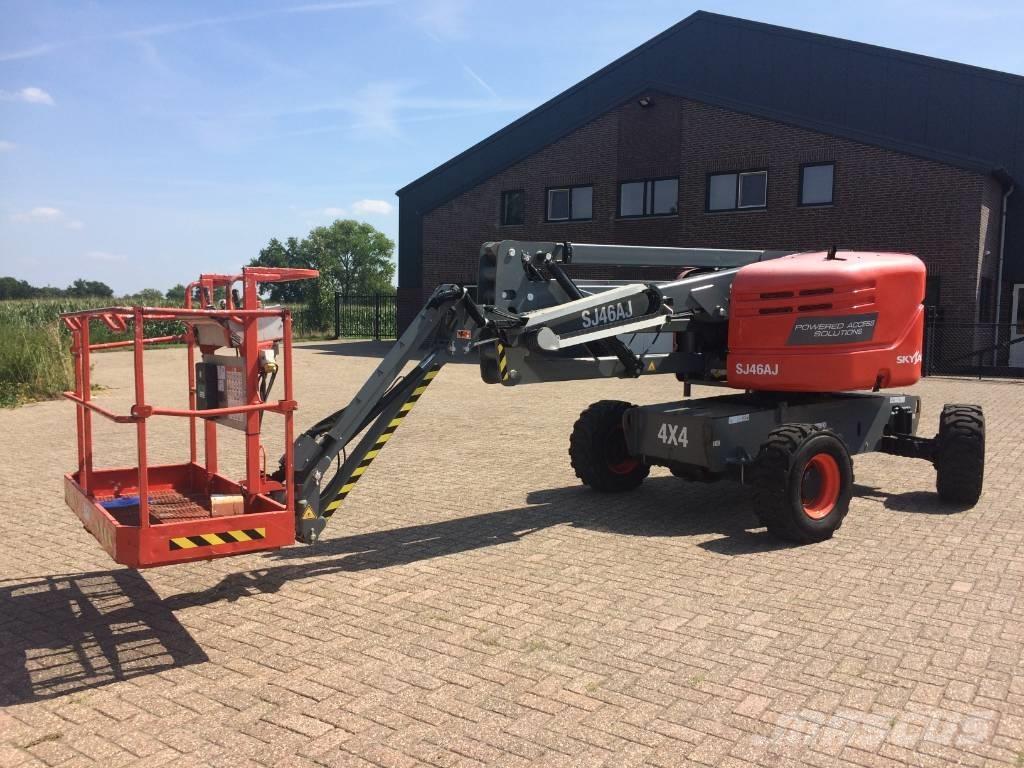 SkyJack SJ 46 AJ Piattaforme a braccio articolato