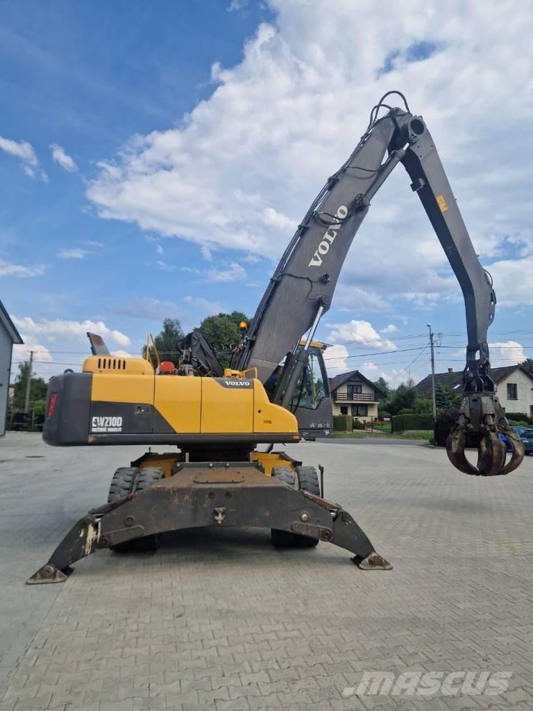 Volvo EW 210 D Movimentazione rifiuti