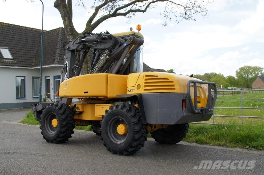 Mecalac 12 MXT Escavatori gommati