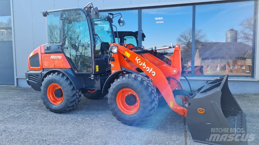 Kubota R 070 Pale gommate
