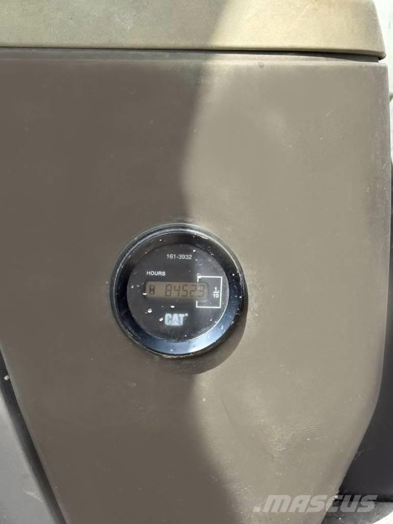 CAT 320 D L Escavatori cingolati