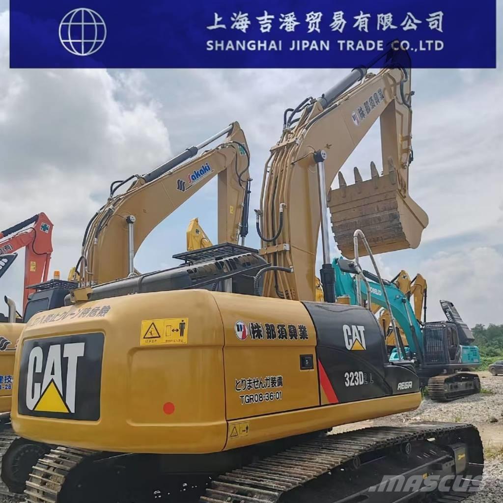 CAT 323 D Escavatori cingolati
