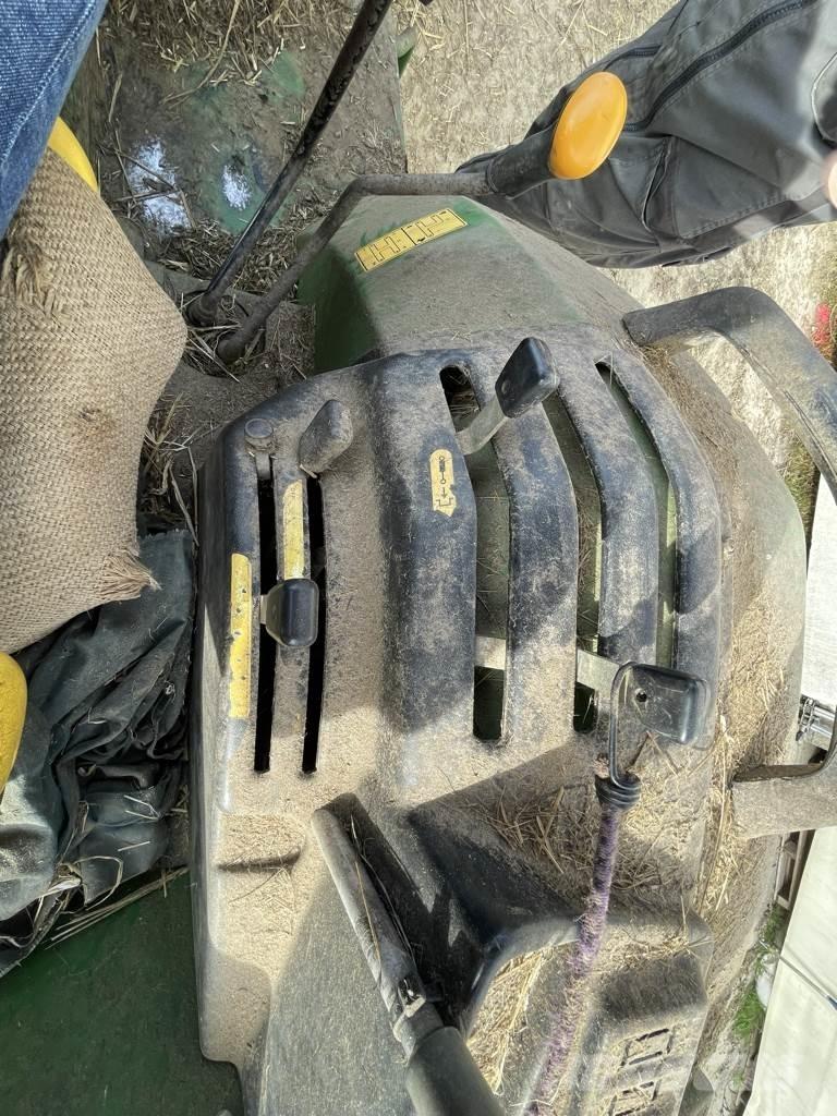 John Deere 5215 Trattori