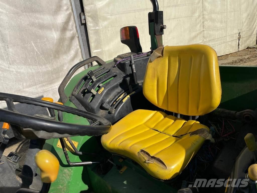 John Deere 5215 Trattori