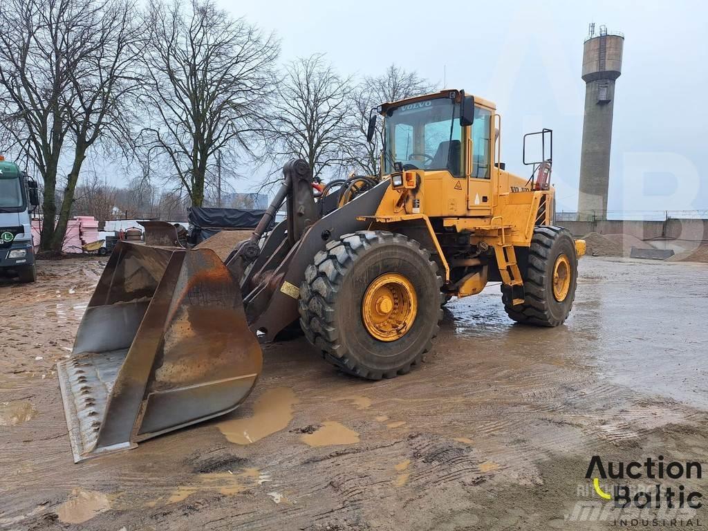 Volvo L 180 E Pale gommate