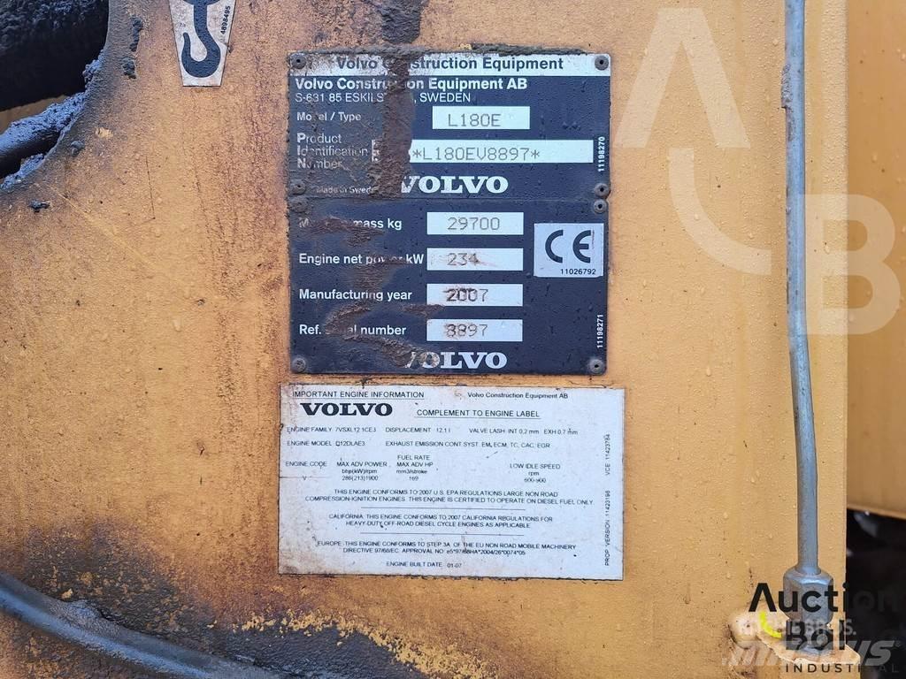 Volvo L 180 E Pale gommate