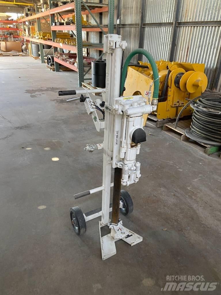  Minnich Hornet Accessori per Calcestruzzo