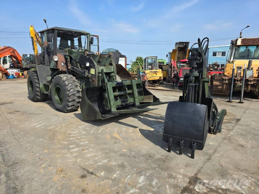 Ahlmann AS 12 B Pale gommate