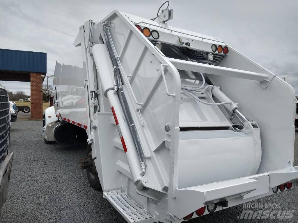 Peterbilt 337 Camion dei rifiuti