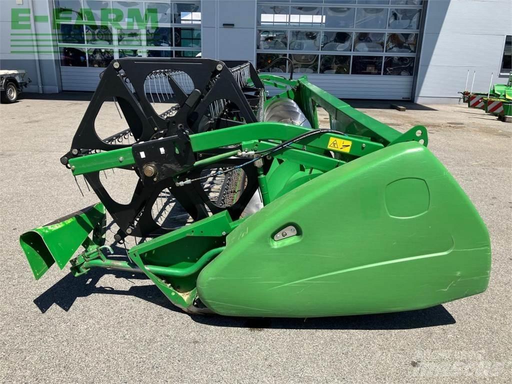 John Deere 620R Accessori per mietitrebbiatrici