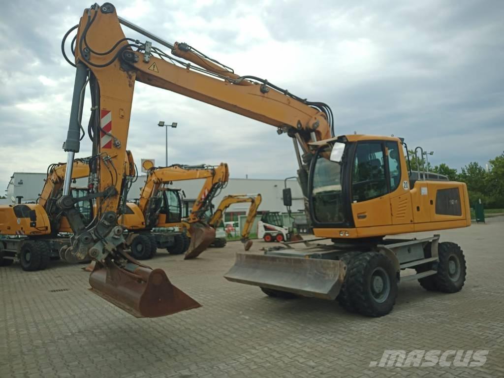 Liebherr A 924 Escavatori gommati