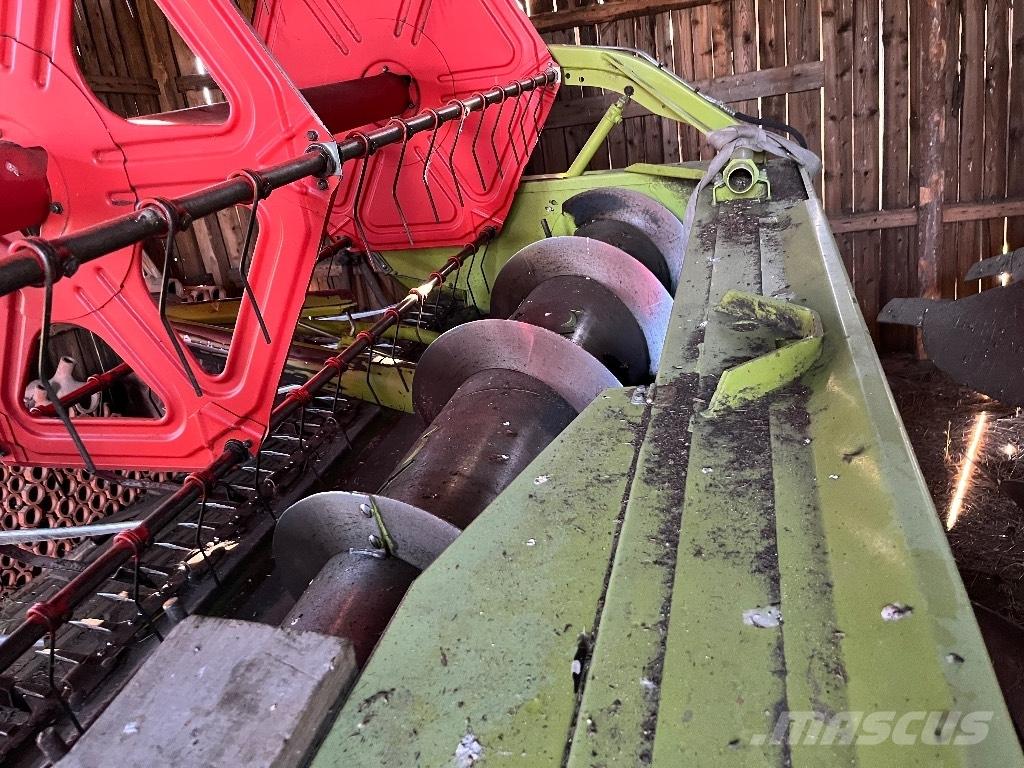 CLAAS Medion 310 Mietitrebbiatrici