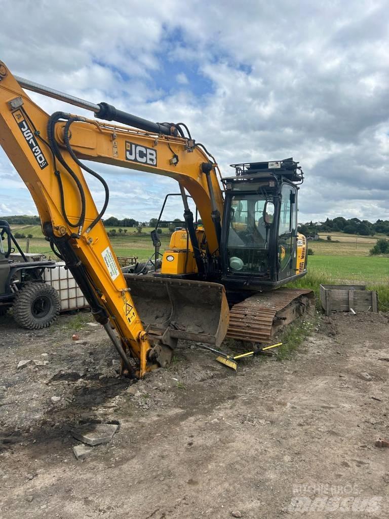 JCB JS 130 LC Escavatori cingolati