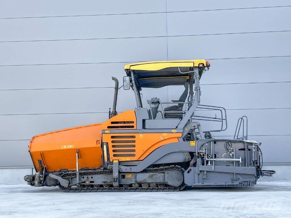 Vögele SUPER 1900-2 Finitrici