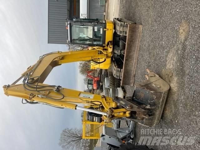Komatsu PC80MR Sollevatori telescopici