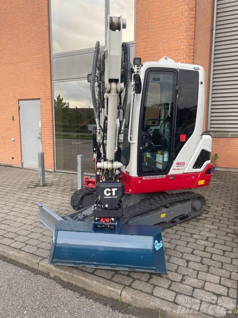 Takeuchi TB 225 Miniescavatori