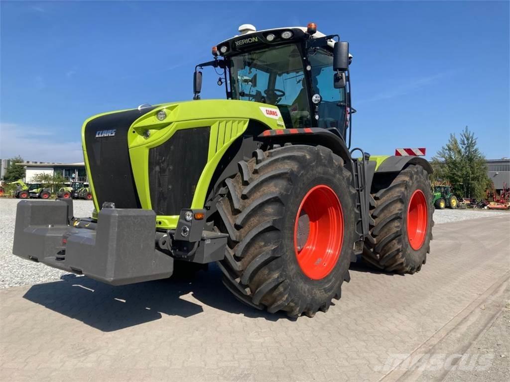 CLAAS XERION 5000 Trattori