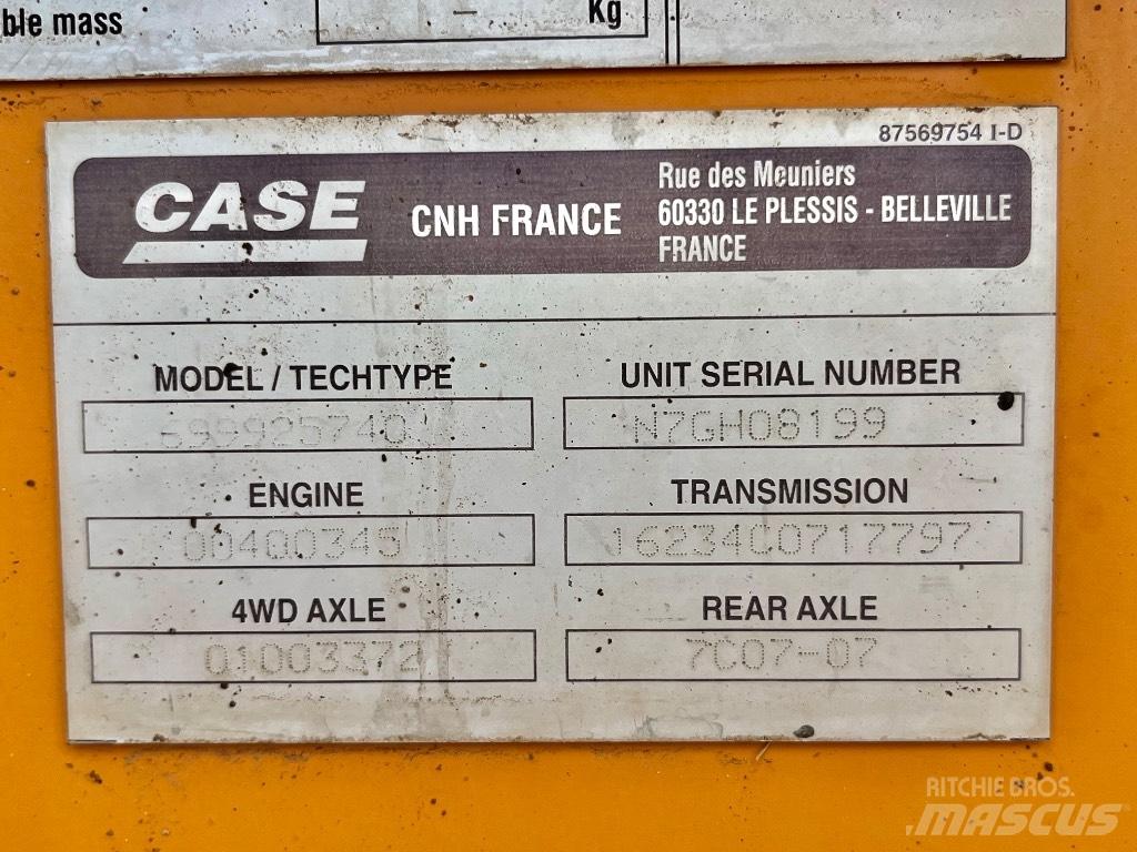CASE 580 SR Terne