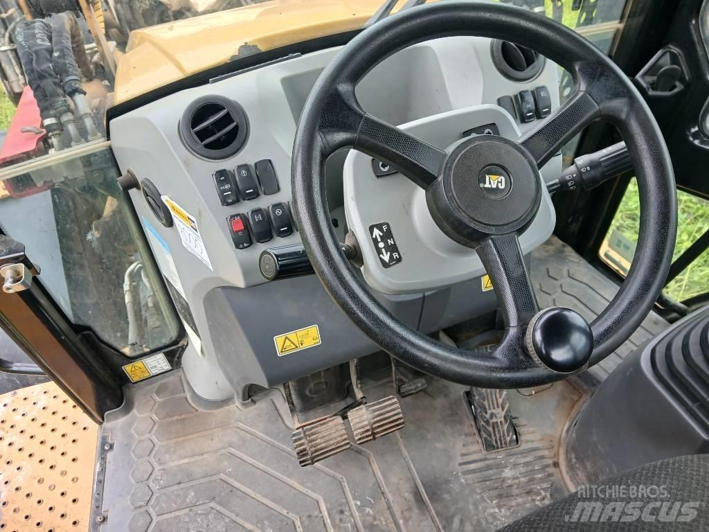 CAT 444F2 Terne