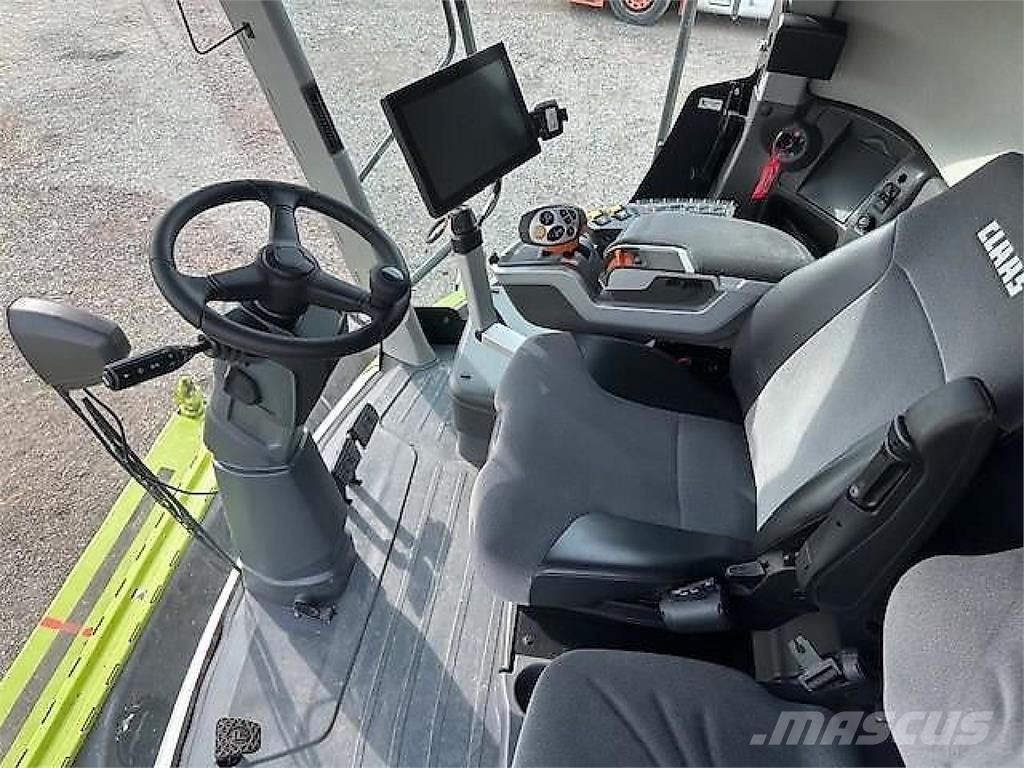 CLAAS Lexion 7400 Mietitrebbiatrici