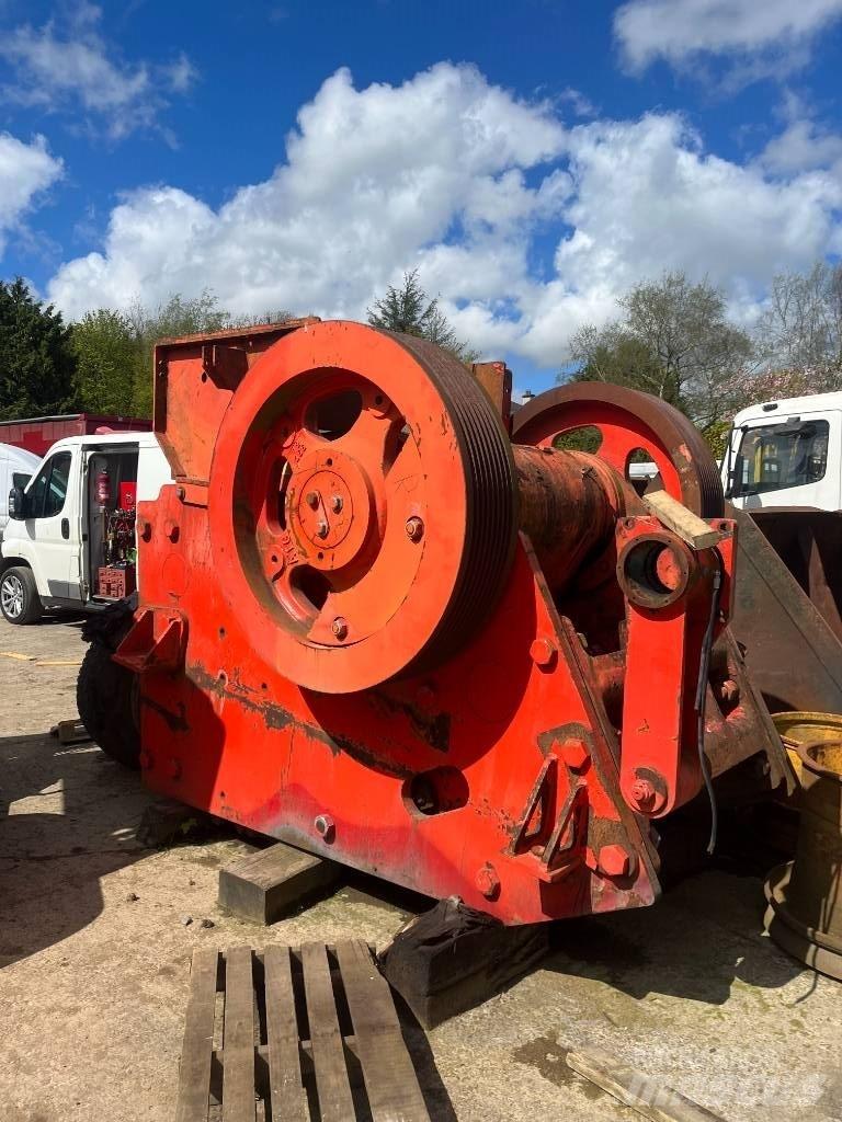 Sandvik QJ 341 Frantoi mobili
