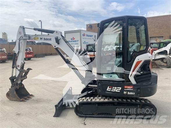 Bobcat E32i Miniescavatori
