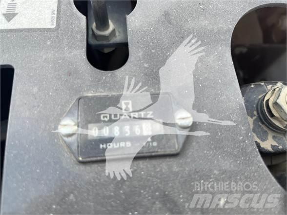 Bobcat MT100 Mini Pale Gommate