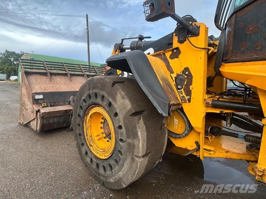 JCB 456 E ZX Pale gommate
