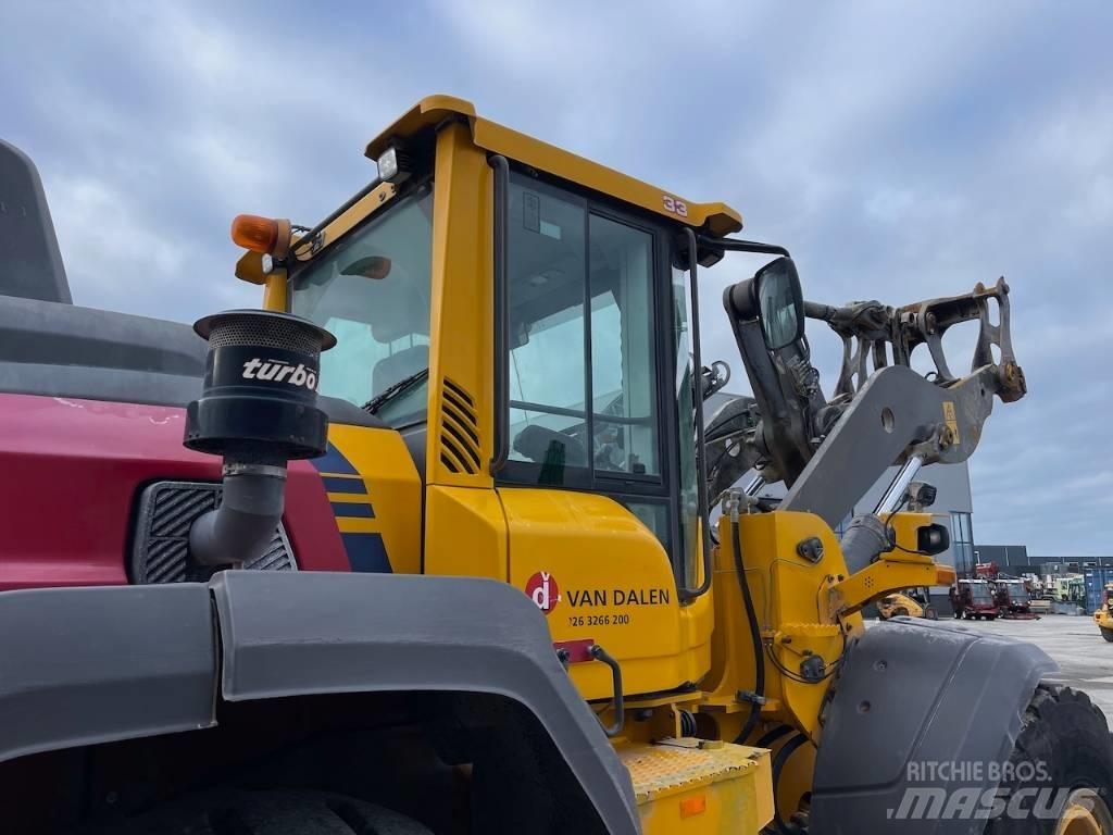 Volvo L 110 H Pale gommate