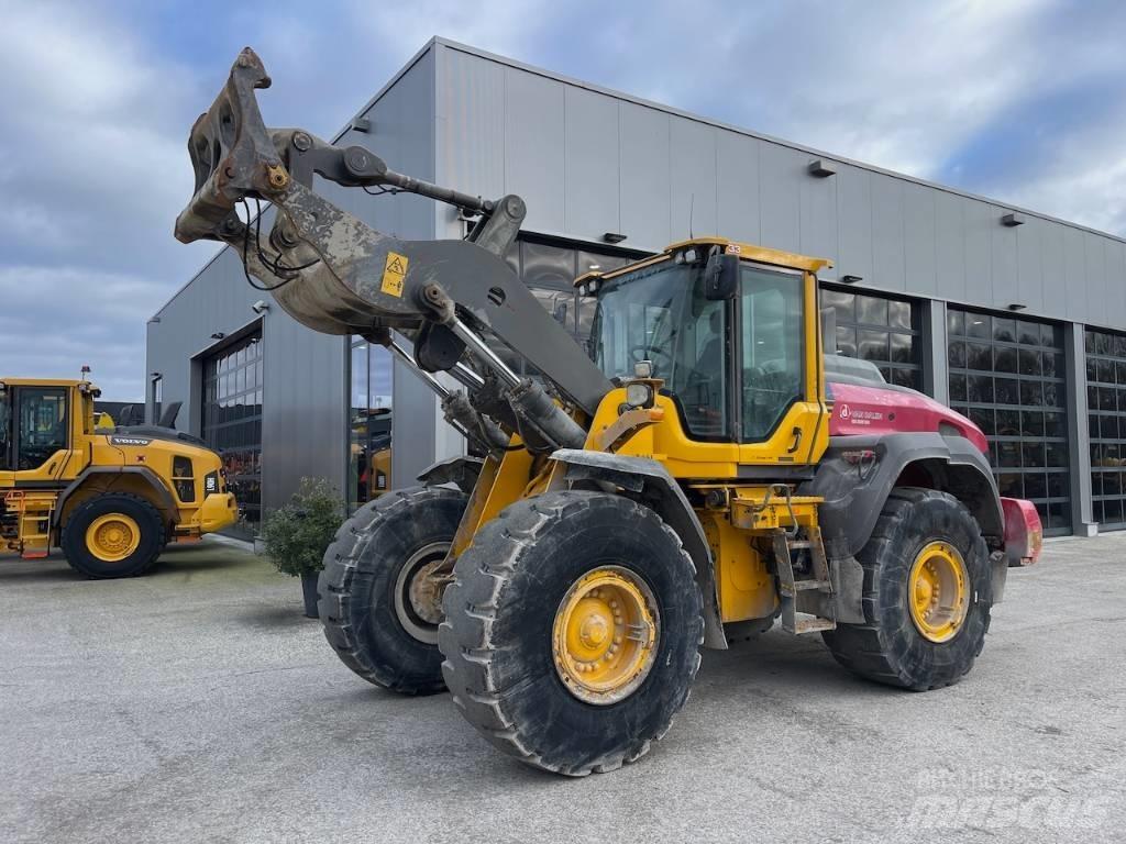 Volvo L 110 H Pale gommate