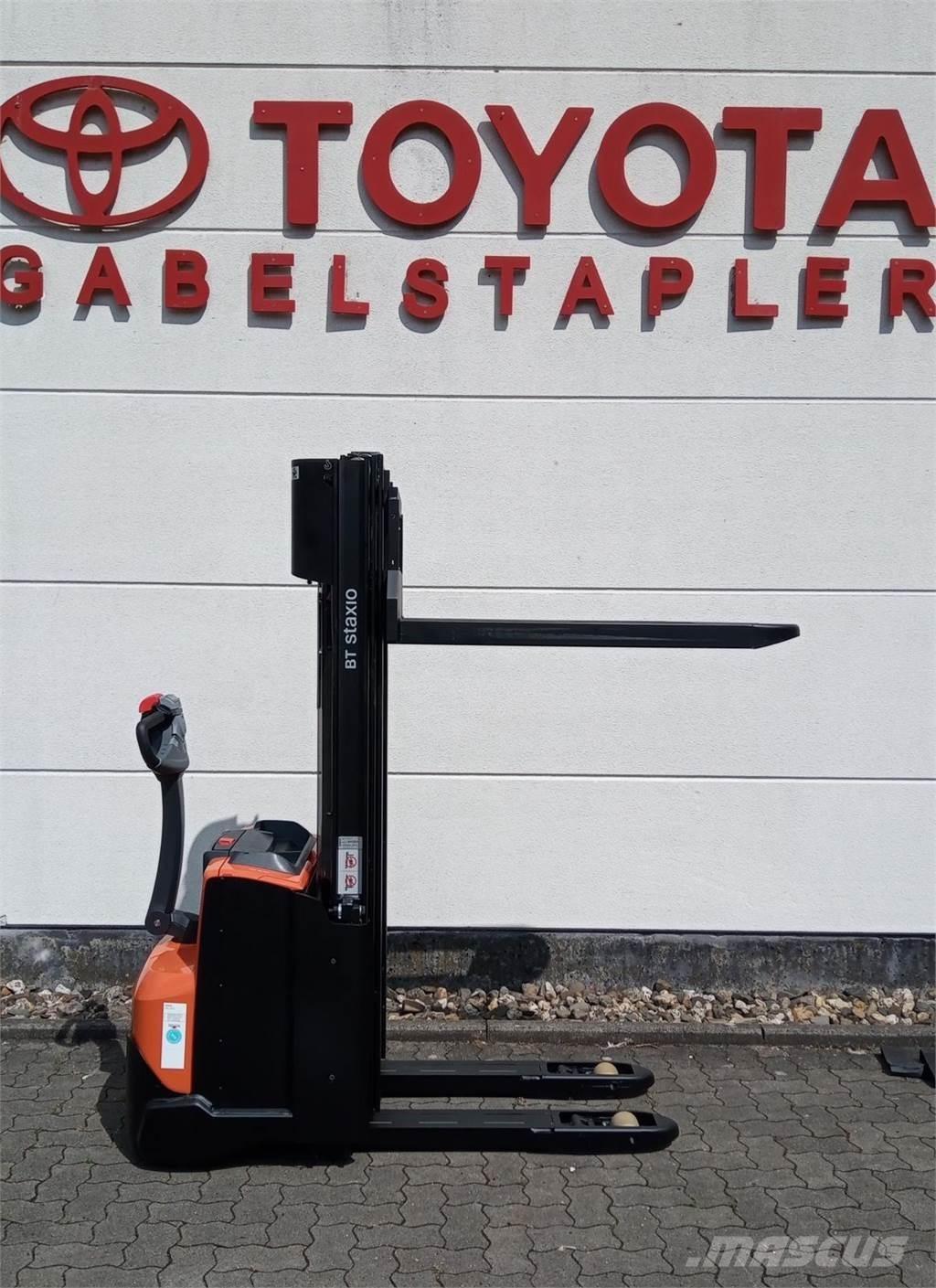 Toyota SWE140L Transpallet uomo a terra