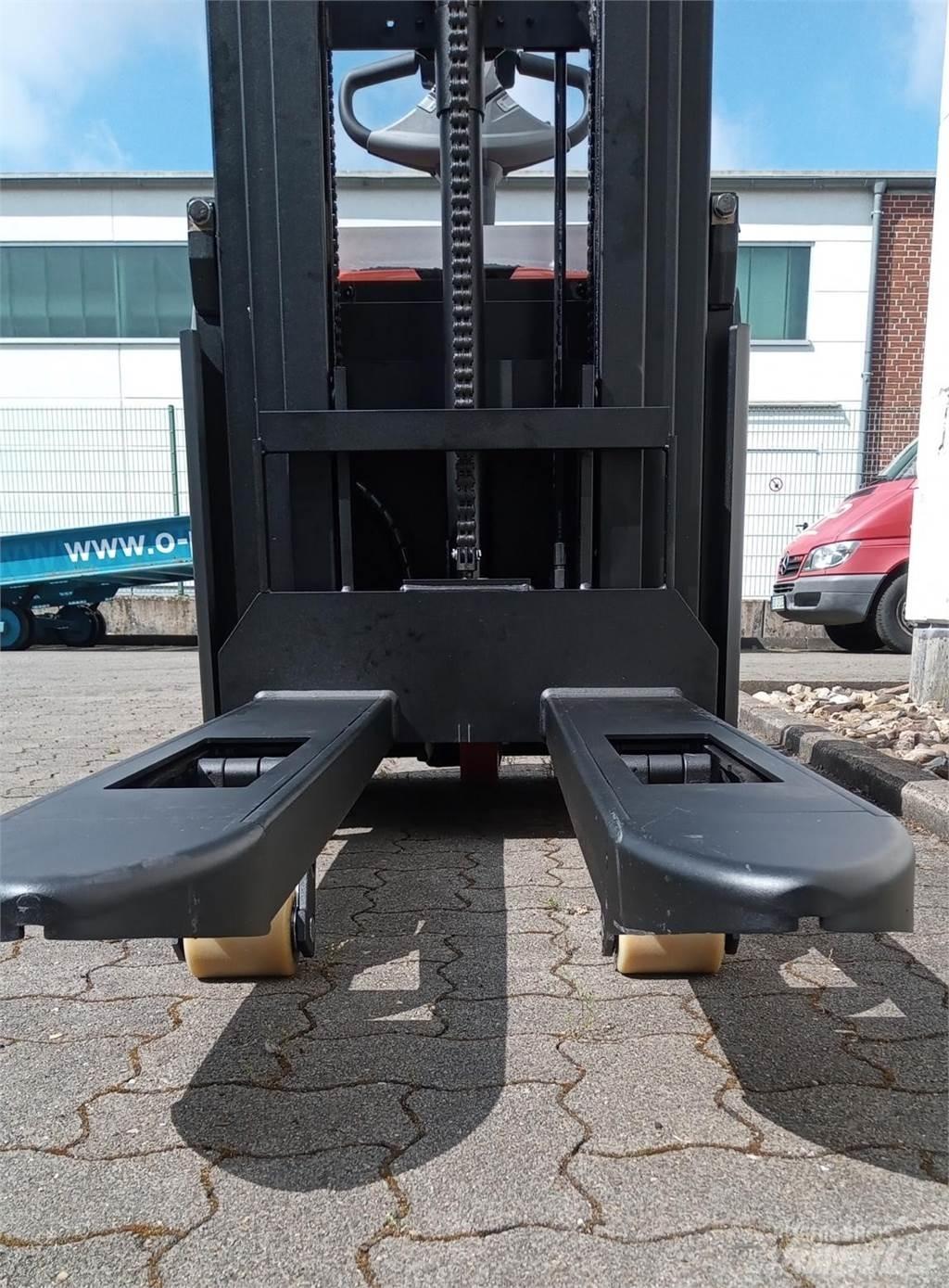 Toyota SWE140L Transpallet uomo a terra