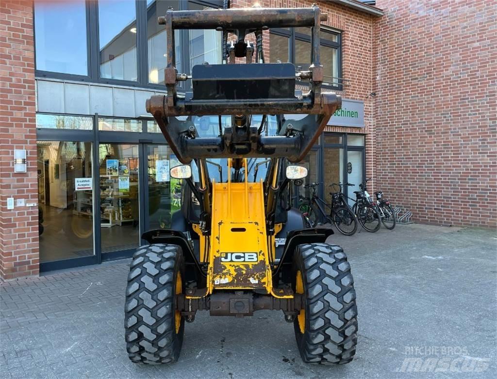 JCB 409 Pale gommate