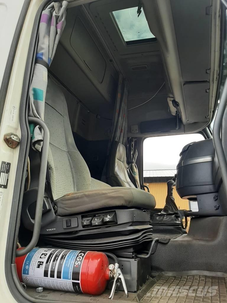 Volvo FH 12 Motrici centinate