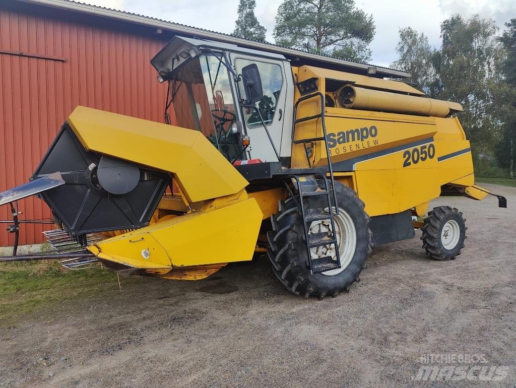Sampo-Rosenlew 2050 Mietitrebbiatrici