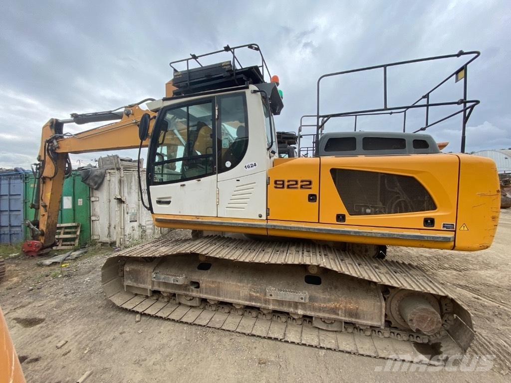 Liebherr R 922 Escavatori cingolati