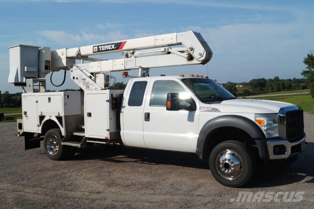 Ford F 550 XLT SD Piattaforme autocarrate