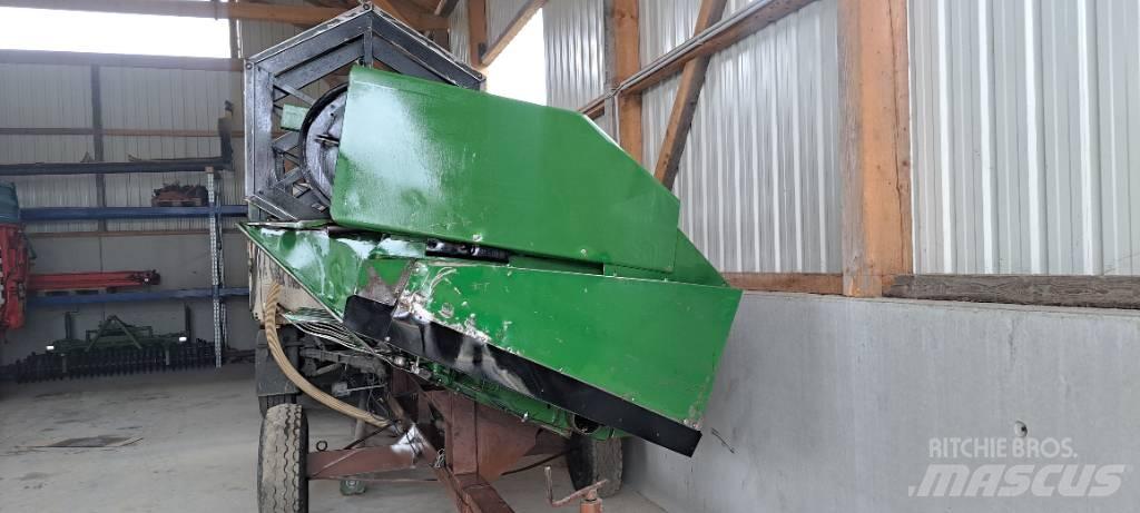 John Deere 2056HM Mietitrebbiatrici