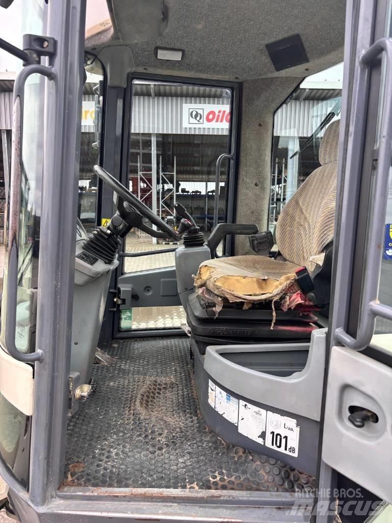 Terex TL 80 Pale gommate
