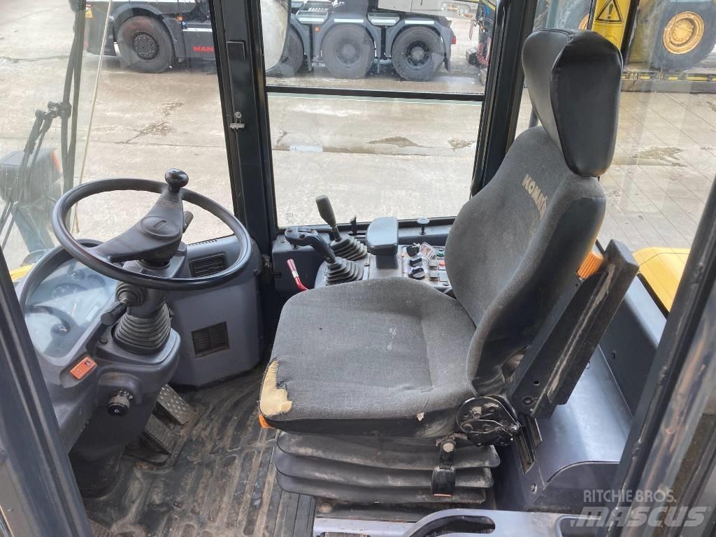 Komatsu WA 250 Pale gommate